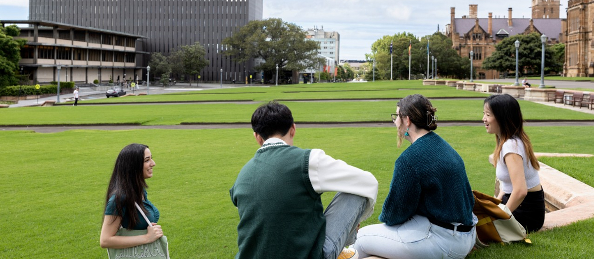 Students on Quad lawns