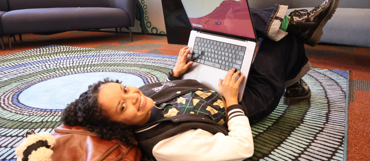Giselle on her laptop