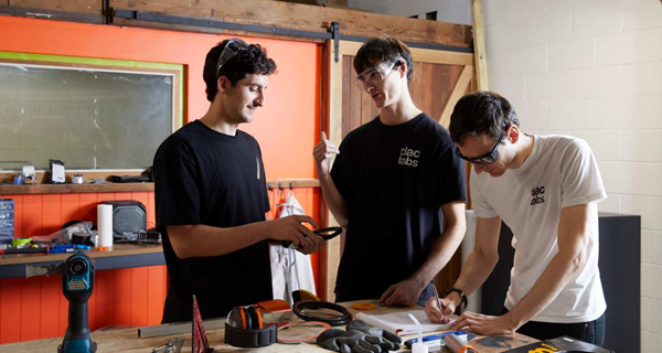 Dr Sam Wenger and team at Dac Labs